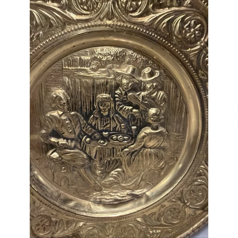 Set Of 2 Vintage Brass Metal Decor Wall Plate Made in England Pub Scenes